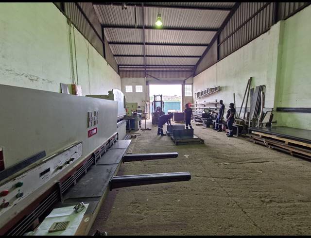 230M² INDUSTRIAL YARD TO LET IN QUEENSMEAD INDUSTRIA
